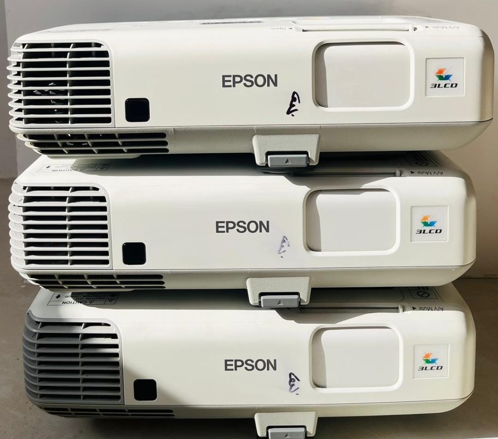 epson EB-95